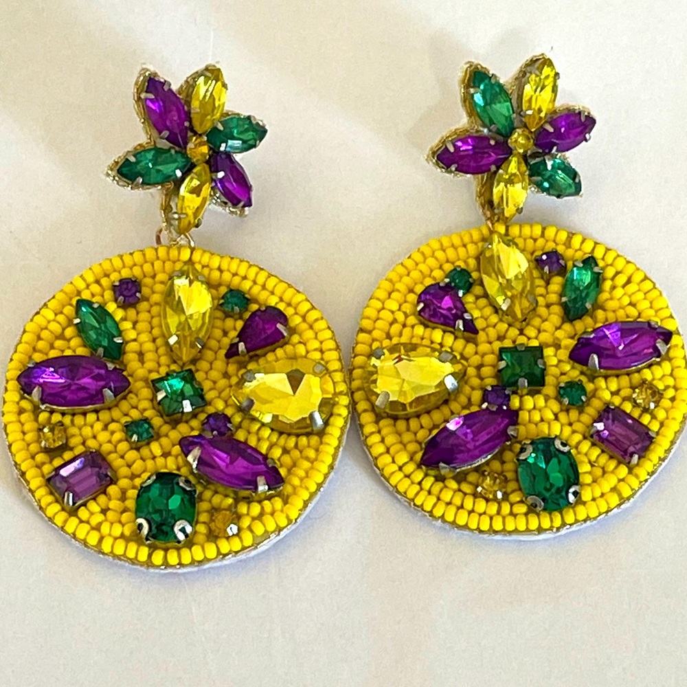 🎉💜Multicolor Mardi Gras Beaded Earrings